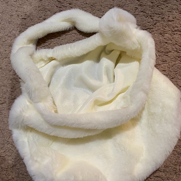 Women fluffy Plush shoulder Bag - Picture 2 of 3